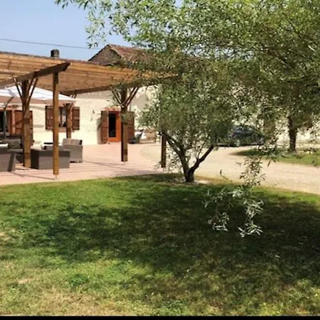 Luxurious With Private Pool, Cleaning Included 펜션 *