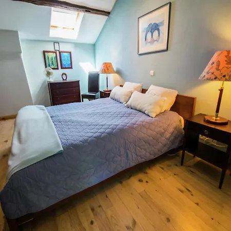 Luxurious With Private Pool, Cleaning Included 펜션 *