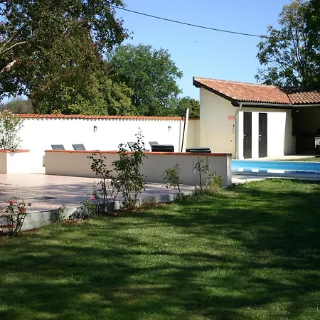 펜션 Luxurious With Private Pool, Cleaning Included *